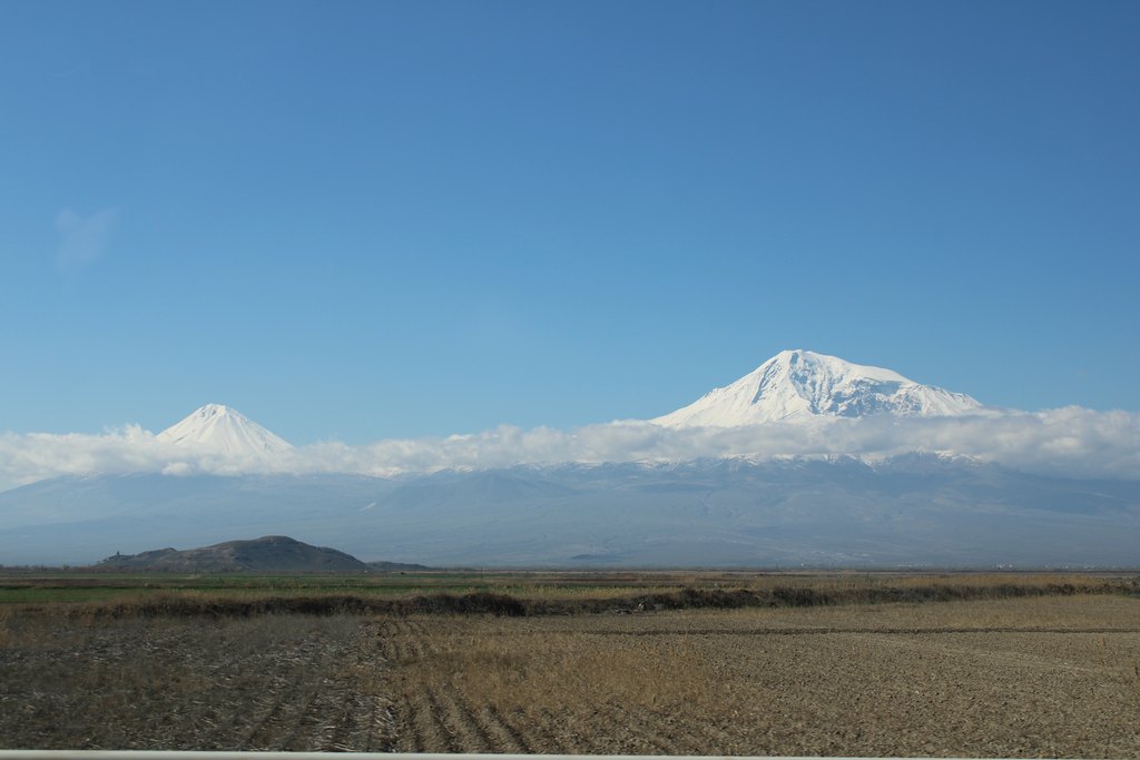Le mont Ararat vu depuis l'Arménie