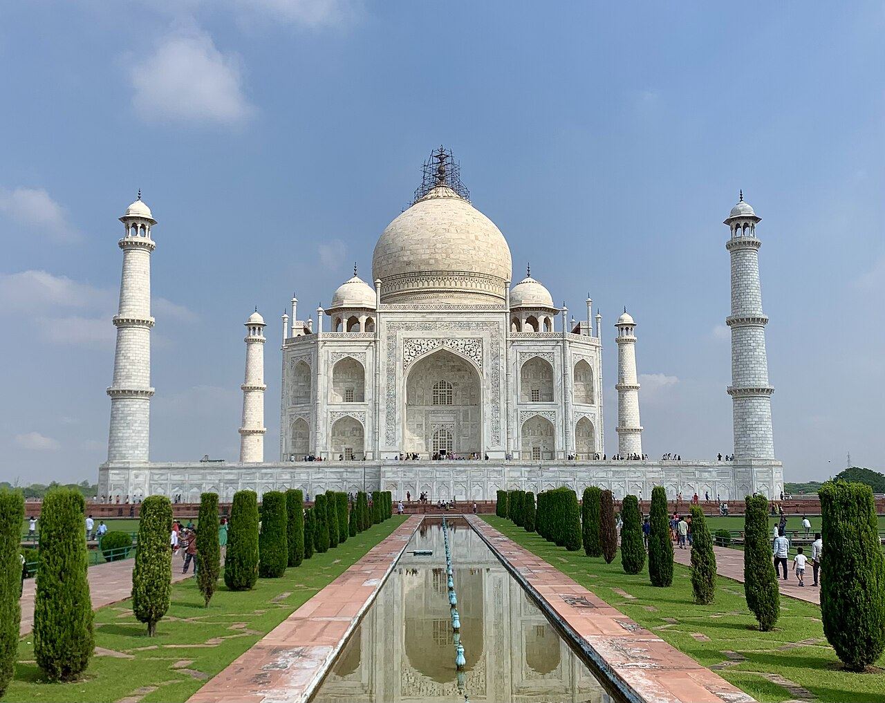 Le Taj Mahal et son bassin